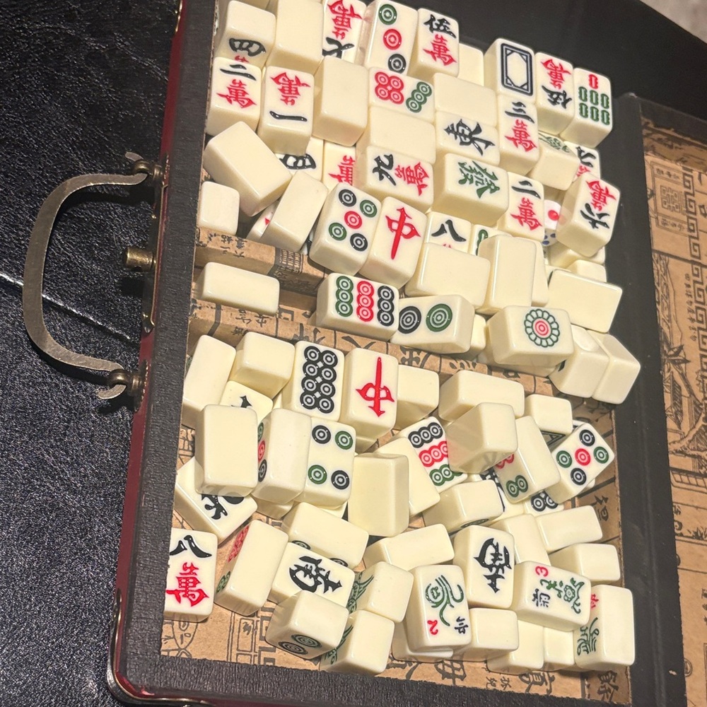 Vintage Chinese mahjong set - Picture 2 of 3